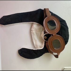 Kids aviator hat and goggles